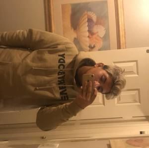 Meet your Posher, Axel